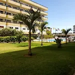 Las Camelias Apartments