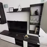 Next To The Beach - Wifi - 3 Rooms - 4 Beds