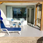 Beach Front Apartment Los Papagayos