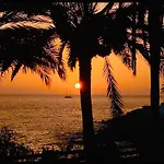 Atlantic Ocean & Beach Views - Holiday Club Suite