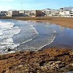 Apartment With Terrace On The Beachfront