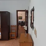 Peaceful House Set On A Vineyard & Work Friendly