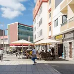 Flatguest Cicer - 3Bdr + Balcony + Beach
