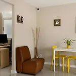 Estudio Massimo 7B