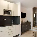 Apartment With Beautiful Sea Views