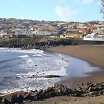 Harmony Beach House - 2Br Sea Views Terrace