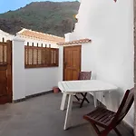 Casa De La Eterna Primavera