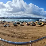 Las Canteras La Naval Beach