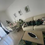 Centrico Piso Con Galeria Exterior