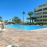 Your Luxurious Home Near The Dunes!