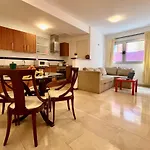 City Ocean Beach Apartment