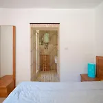 3Br Country Home - Private Pool & Terrace