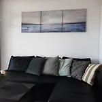 Yumbo Holiday Apartment - Tanife Cas