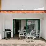 Apartment With Garden A Few Minutes From The Sea