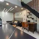 Flatguest Industrial Loft Plus By Marina Suites - Wifi