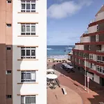 Piso De Ciudad Frente A La Playa