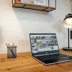 Flatguest Industrial Loft Plus By Marina Suites - Wifi