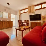 Click&Guest - Comfortable Flat 2 Close To The Beach