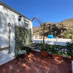 Hostel B&B Charco Azul