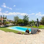 7 Moons C Peace And Pool