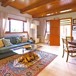 La Casa De Arriba