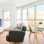 Brand New Apartment 100M From The Beach