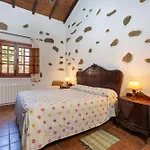 Charming Villa In Vega De San Mateo With Private Pool