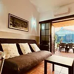 Click&Guest - Bright Sun On Holidays