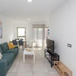 Lightbooking Apartamento Con Terraza En Playa De Arinaga