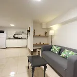 Two Bedrooms Apartment Close To Airport