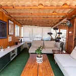 Friends'Bed-Room In Quiet Montain - Swimming Pool, Jacuzzi, Tv Outdoor - La Lezardiere