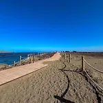 Playa El Burrero Con Terraza Y Solarium Privado