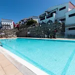 Very Romantic Seaview Appartment With Warm Pool