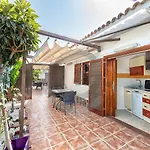 Sun & Beach Apartment