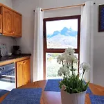 Casa Maruca With Roque Nublo View