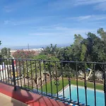 Sunset And Oceanview 2 Bedroom Apartment With Shared Pool