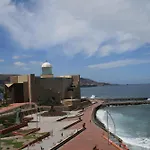 Las Canteras Beach