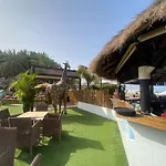 Modern Ground Floor Apartment , A Few Steps From The Beach
