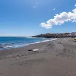 Home2Book Comfy & Chic Apartment Near The Beach