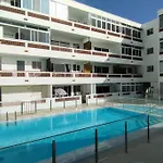 Tranquilo Apartamento En San Agustin 1 Dormitorio Cama Doble Y Salon Con Sofas Camas