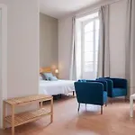 Triana 103 Rooms & Suites