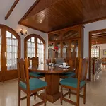 Villa Los Almendros