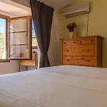 Las Mimosas