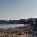 Apartamento En Arinaga En Primera Linea