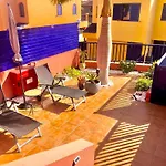 Beach And Golf 4 Bedroom Holiday Home