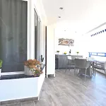 Ocean Terrace - Wonderful Ocean View - Pool - Parking- Wifi - 10Min Beach - Free Digital Travel Guide