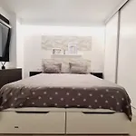 Apto Moderno Y Acogedor Con Terraza Y Vistas