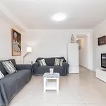 Comfortable Apartment With Terrace