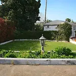 Magnifica Villa Con Piscina Y Barbacoa