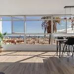 Urban Elegance View Suite Pool